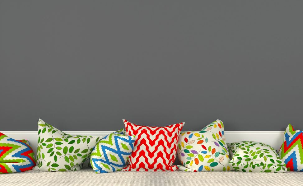 Throw Pillow Sizes/Dimensions: How to Choose One